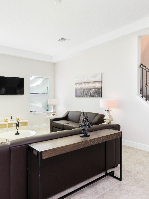 6 Bedroom Home in Gated Resort - Furnished 2